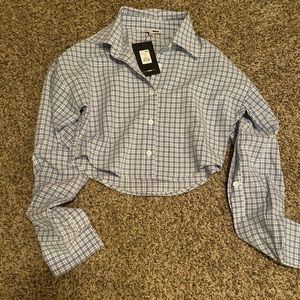 Long sleeve blue crop top